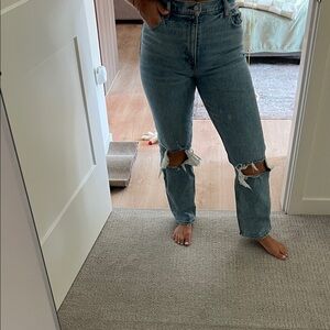 Abercrombie & Fitch Ripped 90s Straight Ulta High Rise Jeans in Blue